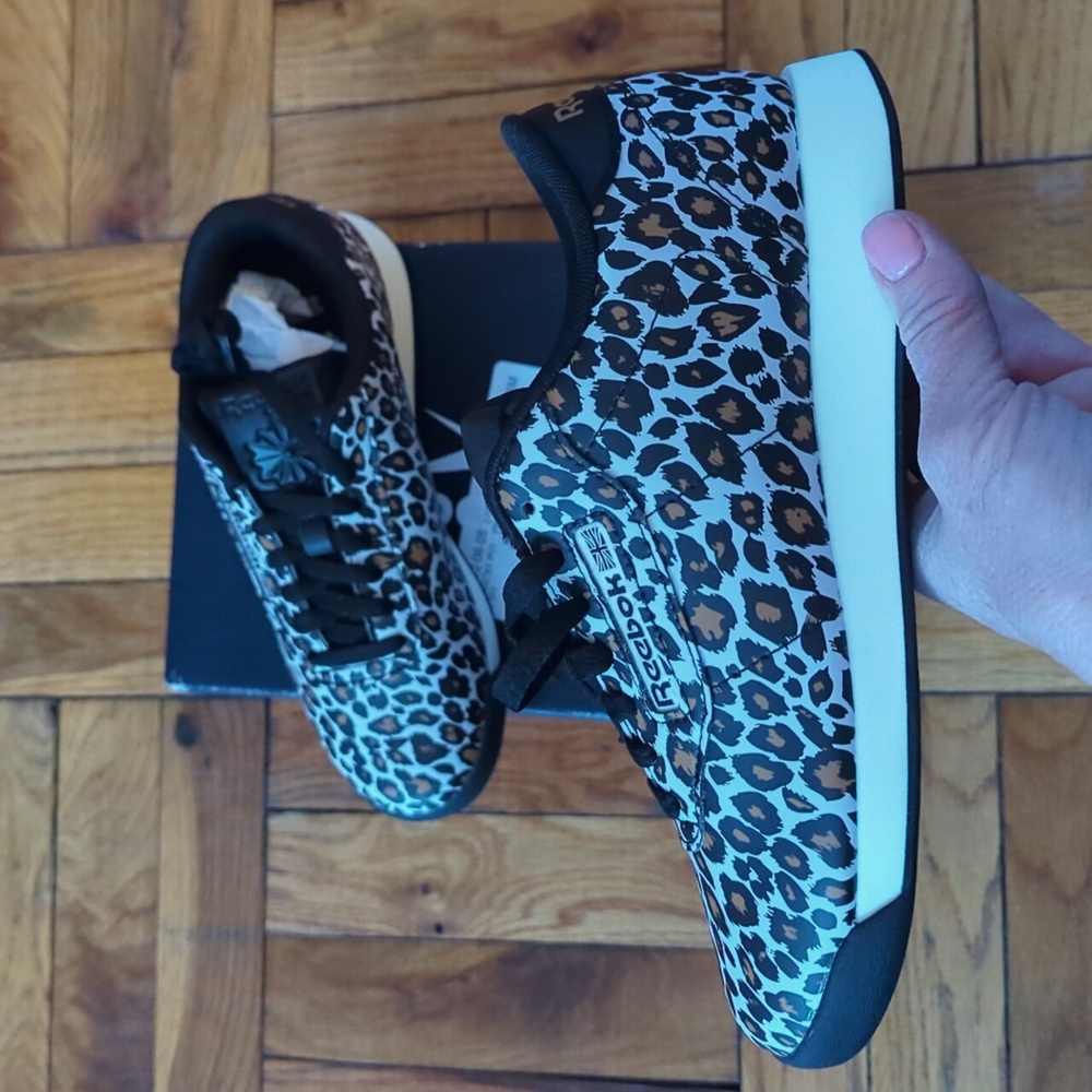 Reebok, sz 6, Cheetah print/black sneakers - Picture 4 of 5